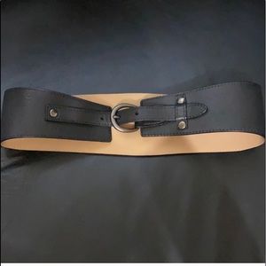 Aritzia Talula leather belt